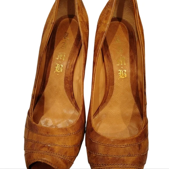 L.A.M.B. Leather Peep Toe Camel Stitched Stiletto Heels Classic Size 8m EUC - Picture 8 of 9